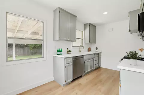 Kitchen - 532 Louie Ave, Lodi, CA 95240 photo 1 of 3