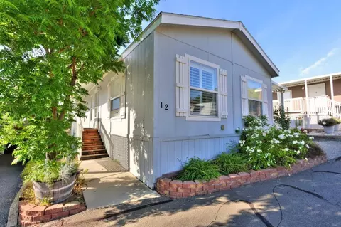 2540 Grass Valley Hwy #12, Auburn, CA 95603
