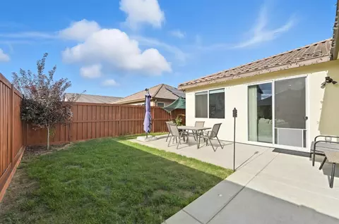 Exterior - 617 Mansfield Dr, Patterson, CA 95363 photo 6 of 12