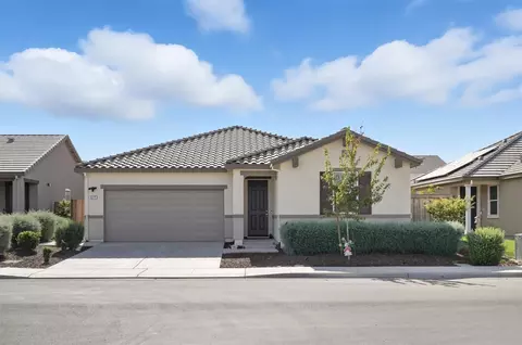 Exterior - 617 Mansfield Dr, Patterson, CA 95363 photo 3 of 12