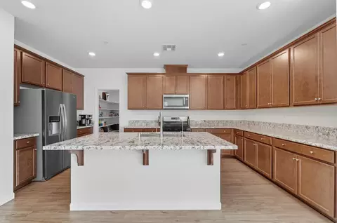 Kitchen - 617 Mansfield Dr, Patterson, CA 95363 photo 1 of 4