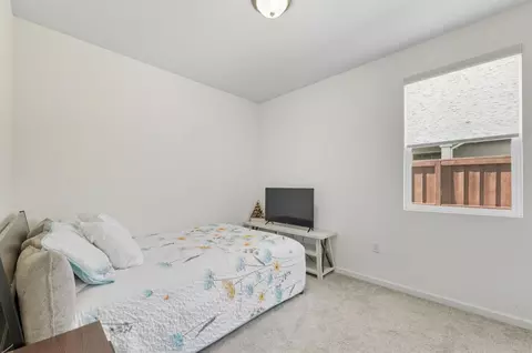 Bedroom - 617 Mansfield Dr, Patterson, CA 95363 photo 3 of 8