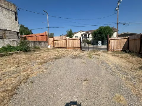 238 E Saint Charles St, San Andreas, CA 95249