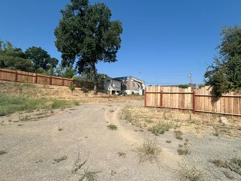 238 E Saint Charles St, San Andreas, CA 95249 photo 4