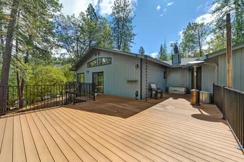 Exterior - 950 Pine Hill Rd, Colfax, CA 95713 photo 7 of 25