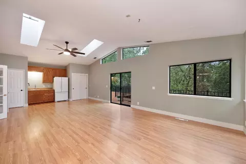 Living - 950 Pine Hill Rd, Colfax, CA 95713 photo 8 of 9