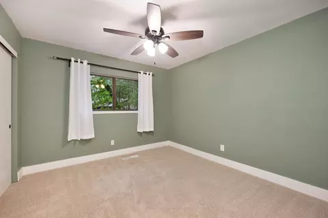 Bedroom - 950 Pine Hill Rd, Colfax, CA 95713 photo 3 of 6