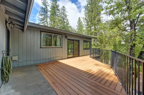 Exterior - 950 Pine Hill Rd, Colfax, CA 95713 photo 14 of 25