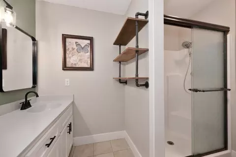 Bath - 950 Pine Hill Rd, Colfax, CA 95713 photo 3 of 4