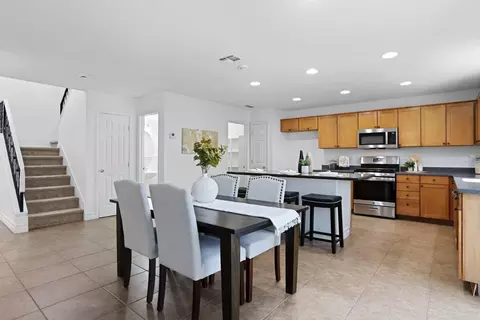 71 E Black Crow Ln, Patterson, CA 95363 photo 9