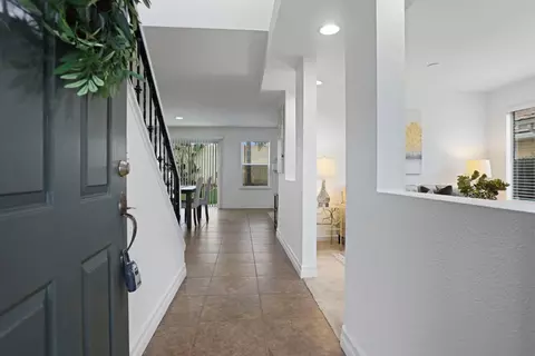 71 E Black Crow Ln, Patterson, CA 95363 photo 2