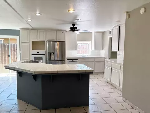Kitchen - 1422 Locke Rd, Modesto, CA 95355 photo 1 of 2