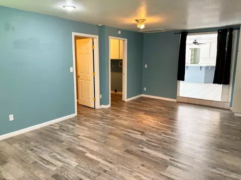 Living - 1422 Locke Rd, Modesto, CA 95355 photo 5 of 6