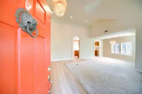 Entry Way - 3613 Daystar Dr, Modesto, CA 95355 photo 7 of 8