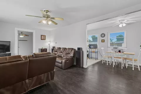 2212 Carol St, Modesto, CA 95354 photo 7