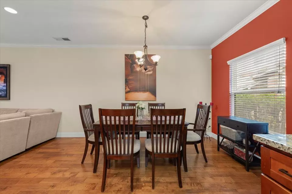 Dining - 429 Willow Glen Ct, San Jose, CA 95125 photo 1 of 1