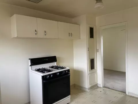 Kitchen - 470 J, Patterson, CA 95363 photo 2 of 2