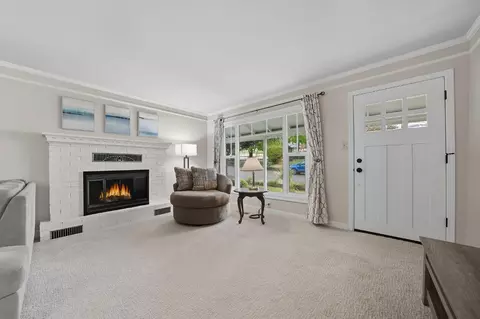 Living - 135 Amelia St, Sutter Creek, CA 95685 photo 2 of 3