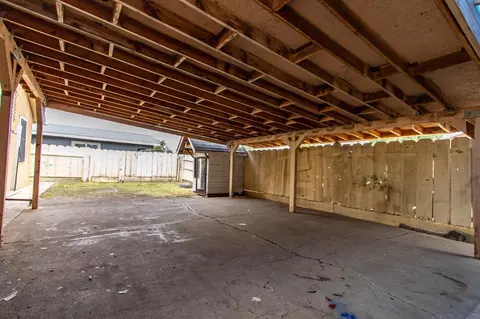 Exterior - 1413 W 9th St, Merced, CA 95341 photo 4 of 6