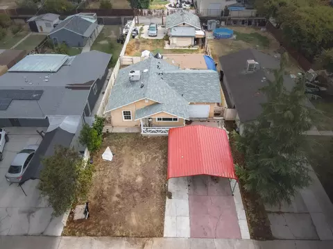 View/Area - 1413 W 9th St, Merced, CA 95341 photo 2 of 4