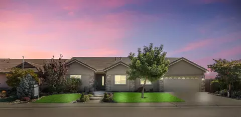 745 Parkridge Dr, Galt, CA 95632