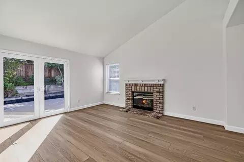 Living - 1190 Yorkshire Loop, Tracy, CA 95376 photo 2 of 3