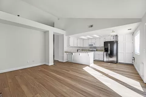 Living - 1190 Yorkshire Loop, Tracy, CA 95376 photo 3 of 3