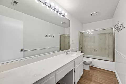 Bath - 1190 Yorkshire Loop, Tracy, CA 95376 photo 3 of 3
