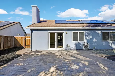 Exterior - 1190 Yorkshire Loop, Tracy, CA 95376 photo 3 of 4