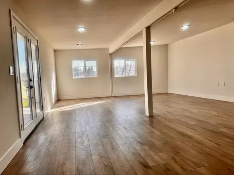 Living - 760 Craighton Ave, Elverta, CA 95626 photo 3 of 5