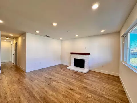 Living - 760 Craighton Ave, Elverta, CA 95626 photo 5 of 5
