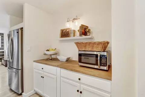 Kitchen - 607 S Crescent Ave, Lodi, CA 95240 photo 11 of 11