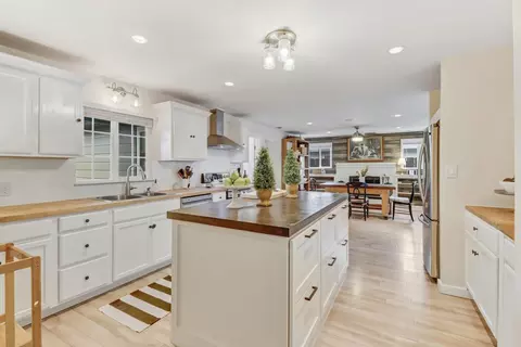 Kitchen - 607 S Crescent Ave, Lodi, CA 95240 photo 7 of 11