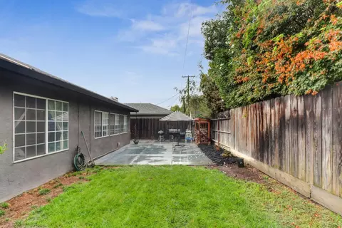 Exterior - 607 S Crescent Ave, Lodi, CA 95240 photo 6 of 13