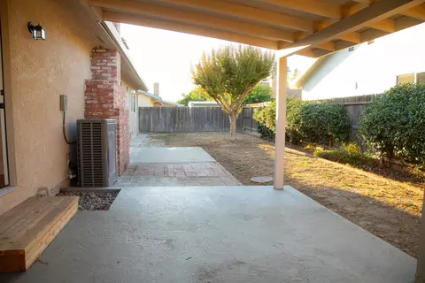 Exterior - 2025 W Vine St, Lodi, CA 95242 photo 4 of 5