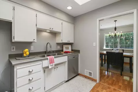 Kitchen - 3970 Rochdale Dr, Carmichael, CA 95608 photo 5 of 6