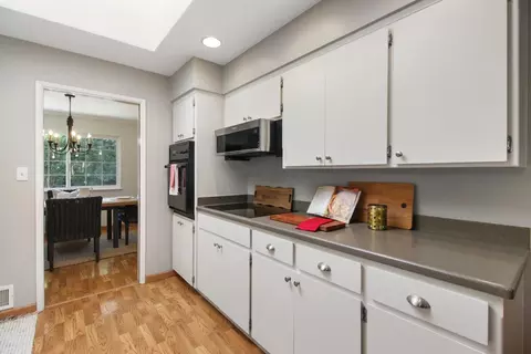 Kitchen - 3970 Rochdale Dr, Carmichael, CA 95608 photo 6 of 6
