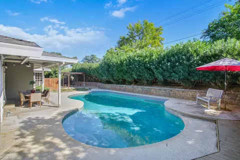 Exterior - 3970 Rochdale Dr, Carmichael, CA 95608 photo 13 of 23