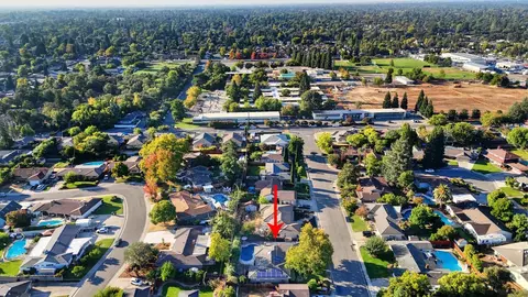 View/Area - 3970 Rochdale Dr, Carmichael, CA 95608 photo 4 of 9
