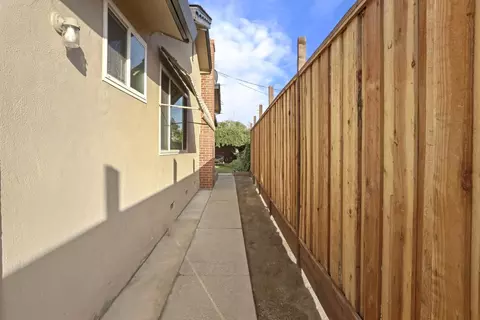 Exterior - 310 Charles Ave, Manteca, CA 95336 photo 11 of 13