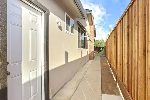 Exterior - 310 Charles Ave, Manteca, CA 95336 photo 12 of 13
