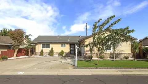 Exterior - 310 Charles Ave, Manteca, CA 95336 photo 3 of 13