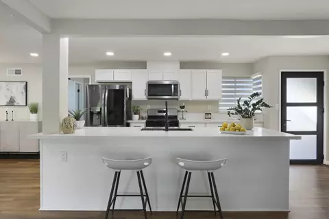 Kitchen - 310 Charles Ave, Manteca, CA 95336 photo 3 of 10