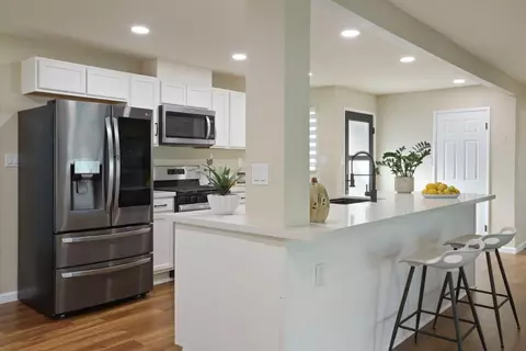 Kitchen - 310 Charles Ave, Manteca, CA 95336 photo 9 of 10