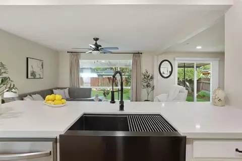 Kitchen - 310 Charles Ave, Manteca, CA 95336 photo 4 of 10