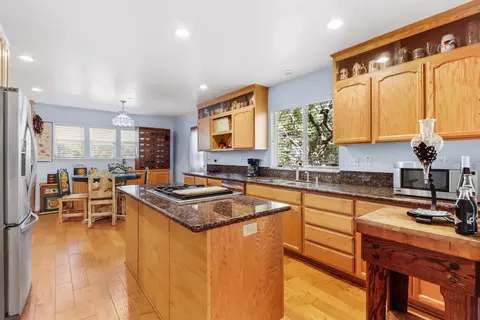 Kitchen - 6225 Luna Ln, Carmichael, CA 95608 photo 1 of 3
