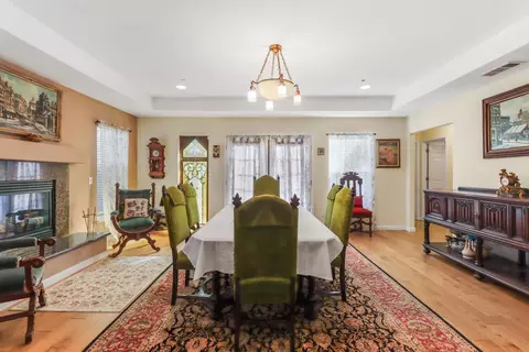 Dining - 6225 Luna Ln, Carmichael, CA 95608 photo 2 of 2