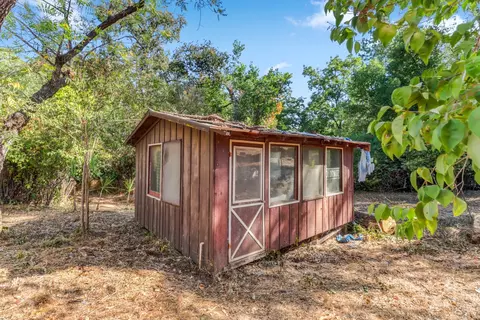 Exterior - 6225 Luna Ln, Carmichael, CA 95608 photo 6 of 18