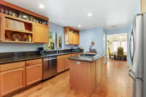 Kitchen - 6225 Luna Ln, Carmichael, CA 95608 photo 3 of 3