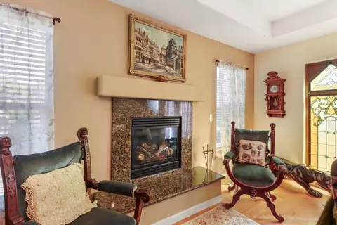 Living - 6225 Luna Ln, Carmichael, CA 95608 photo 3 of 3